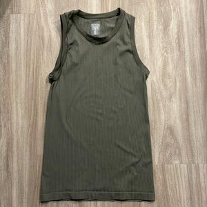 Athleta size medium top